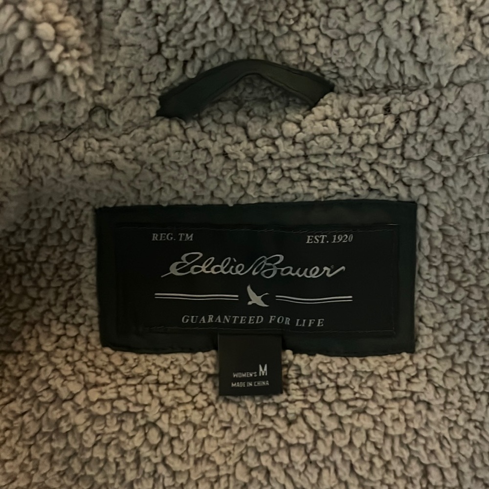 Eddie BauerMedium Quilted Green Vest